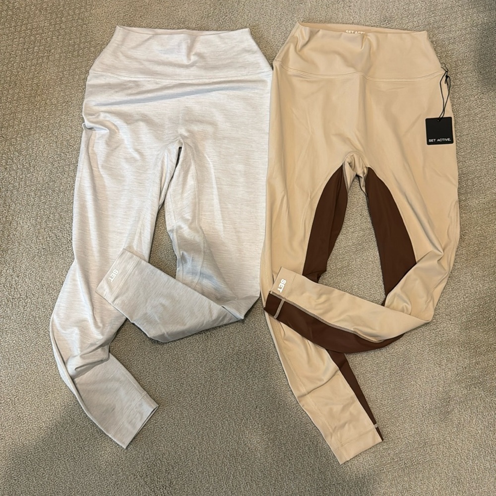 Bundle of 2 SET Active leggings size medium - NWT